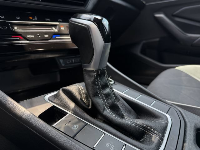 Used 2025 Volkswagen Jetta Sport FWD image 18