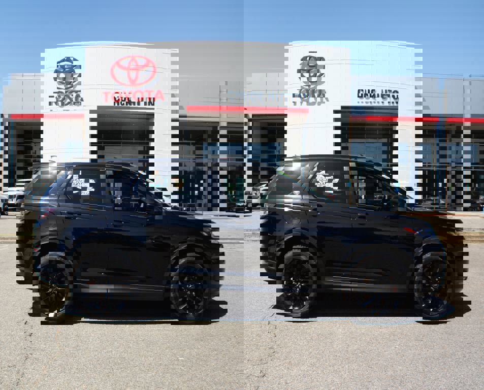 Used 2023 Land Rover Discovery Sport SE