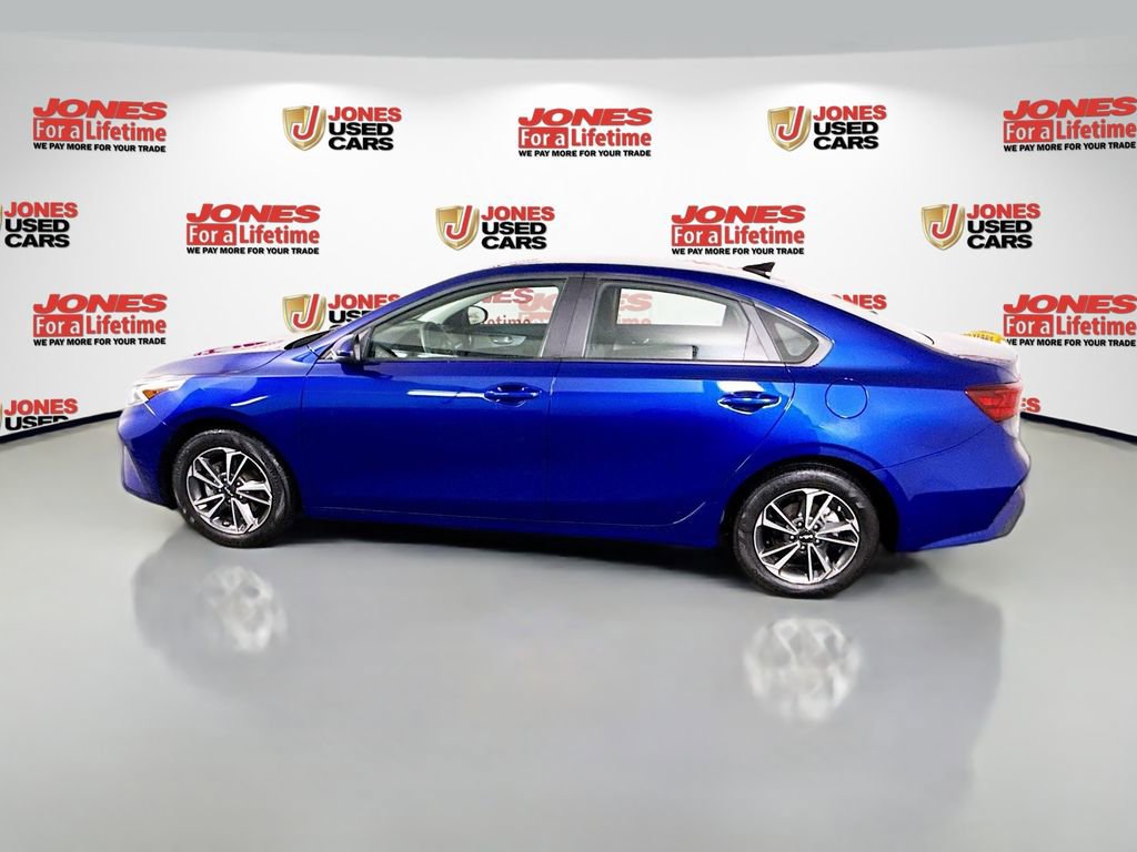 Used 2023 Kia Forte LXS image 12