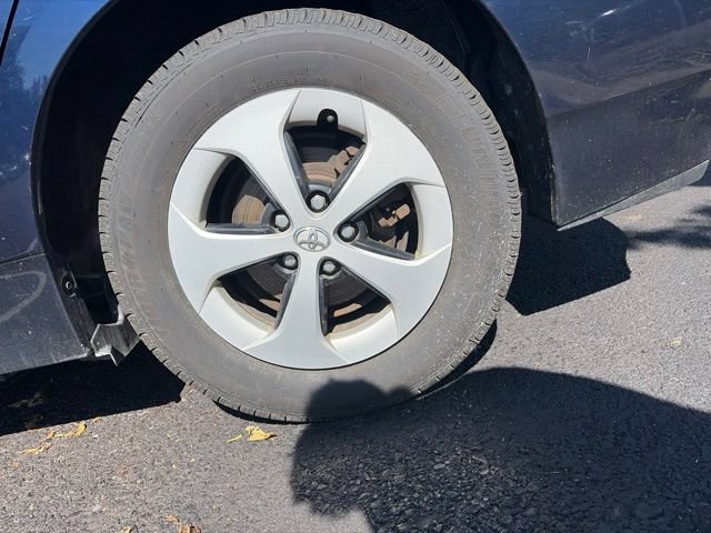 Used 2015 Toyota Prius Two FWD image 11
