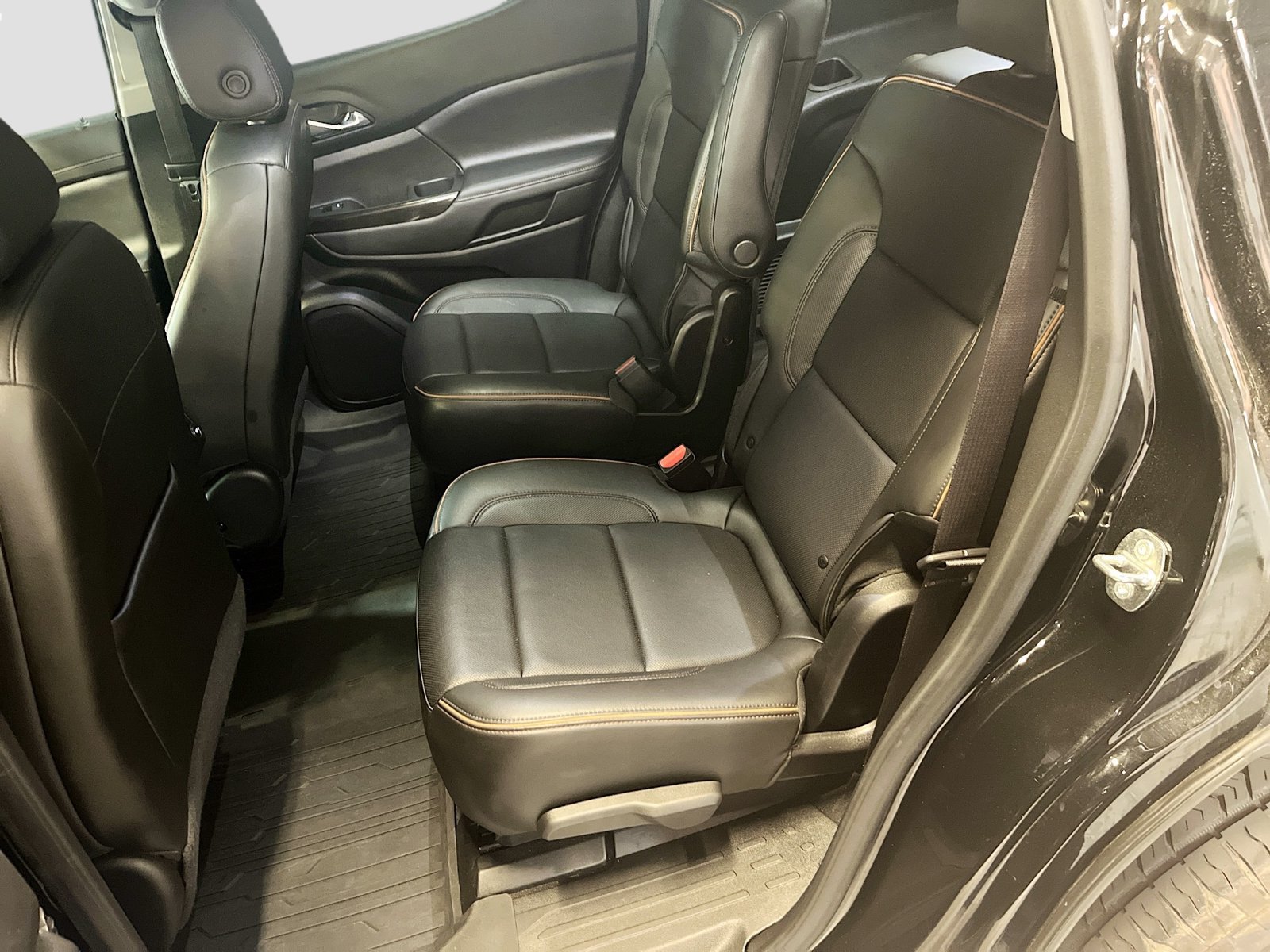Used 2023 GMC Acadia AT4 w/ Trailering Package AWD/4WD image 24