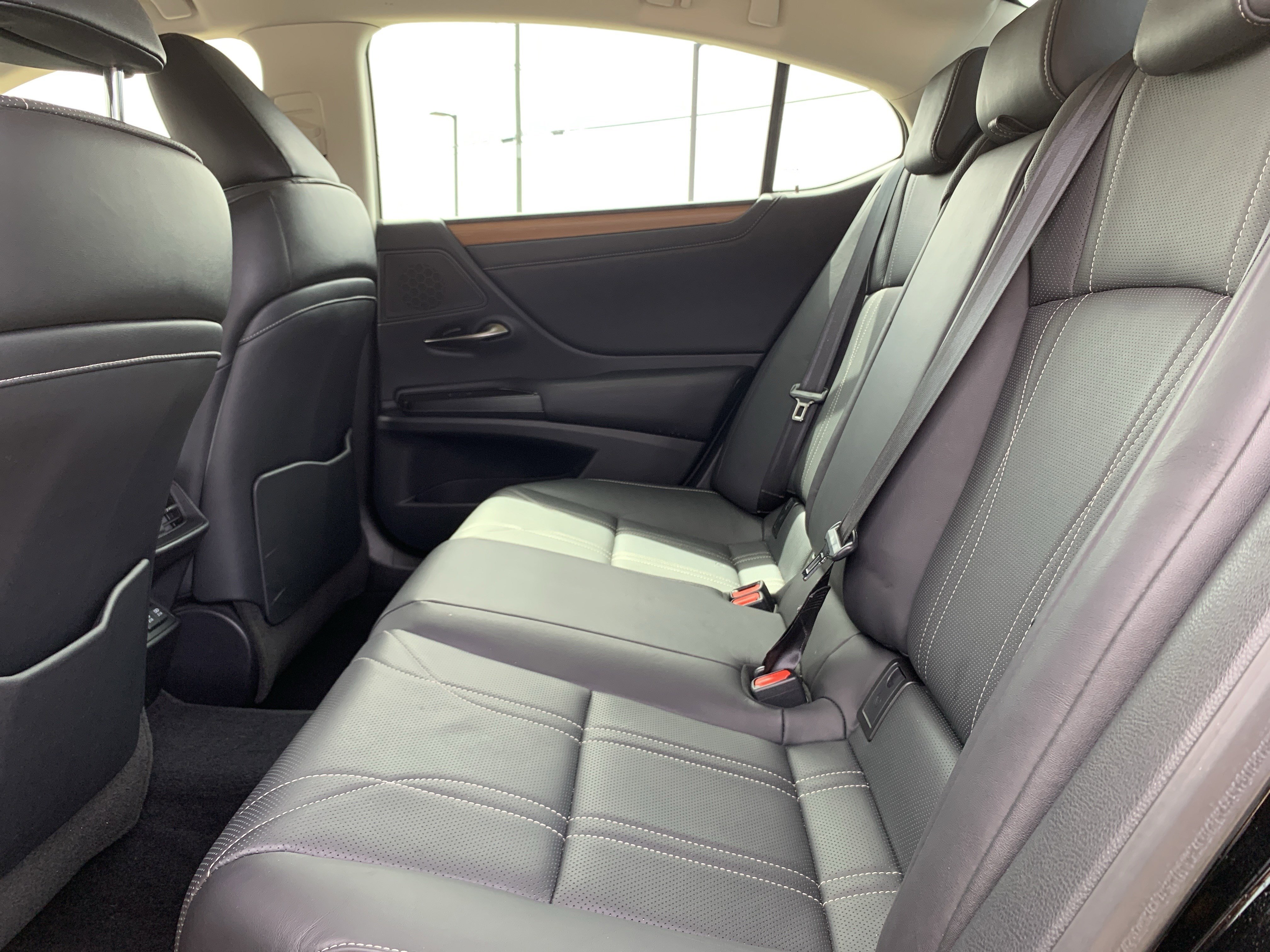 Used 2019 Lexus ES 350 Luxury image 32