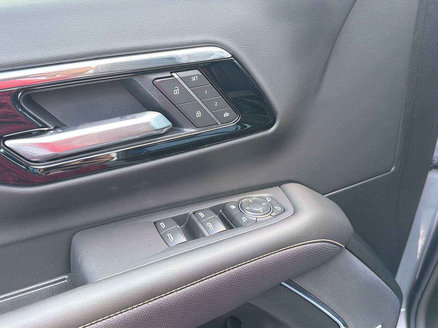 New 2026 Chevrolet Suburban Premier w/ Sun And Tow Package RWD image 36