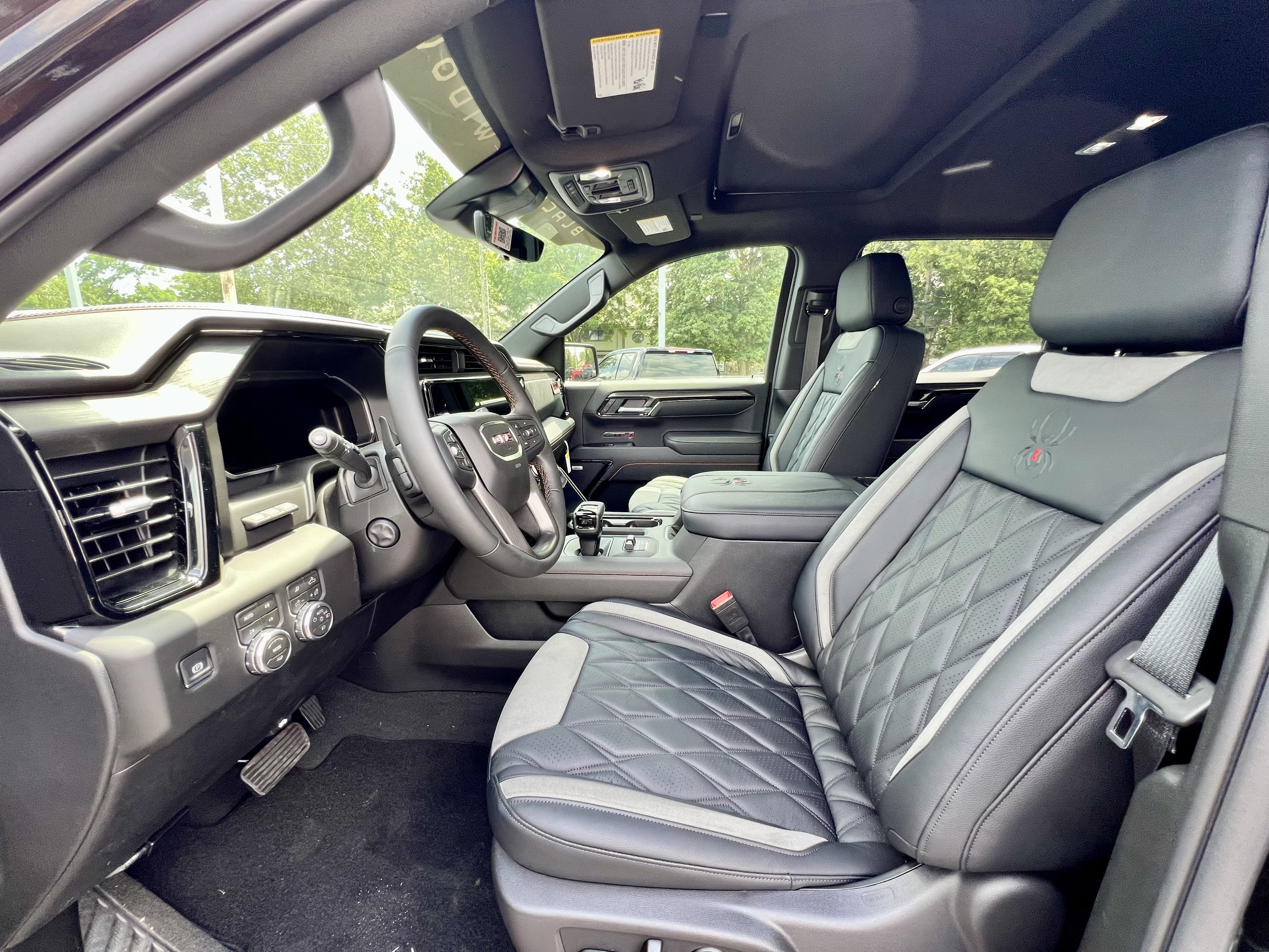 New 2026 GMC Sierra 1500 AT4 w/ AT4 Premium Package AWD/4WD image 14