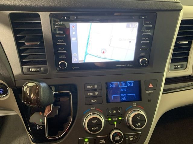 Used 2020 Toyota Sienna XLE Premium AWD/4WD image 25
