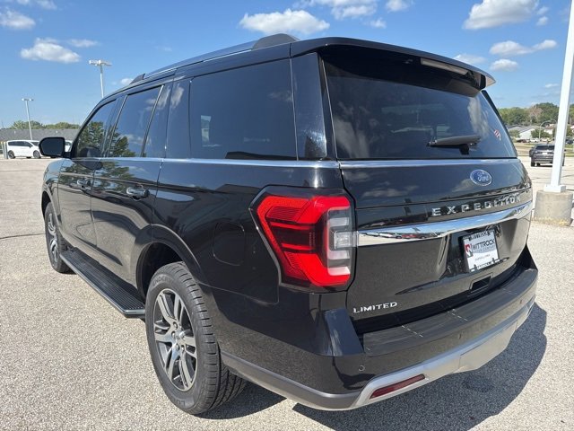 Used 2022 Ford Expedition Limited image 6