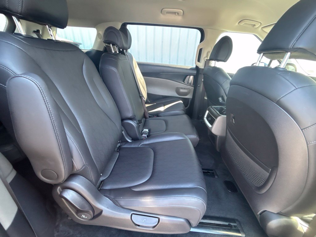Certified 2026 Kia Carnival FWD image 24