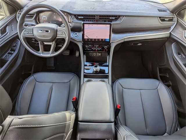 New 2025 Jeep Grand Cherokee Limited w/ Black Appearance Package image 27