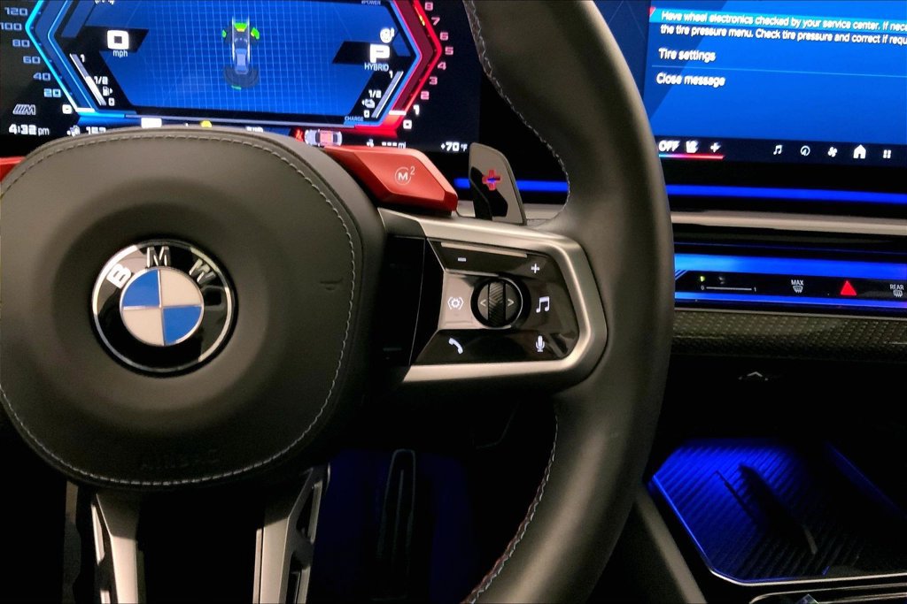 Certified 2025 BMW M5 w/ Executive Package AWD/4WD image 19