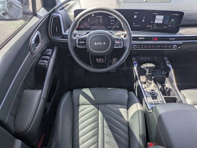 Used 2025 Kia Sorento SX Prestige image 17
