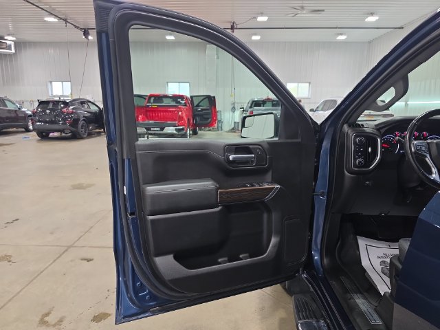 Used 2019 Chevrolet Silverado 1500 LT w/ All-Star Edition AWD/4WD image 22