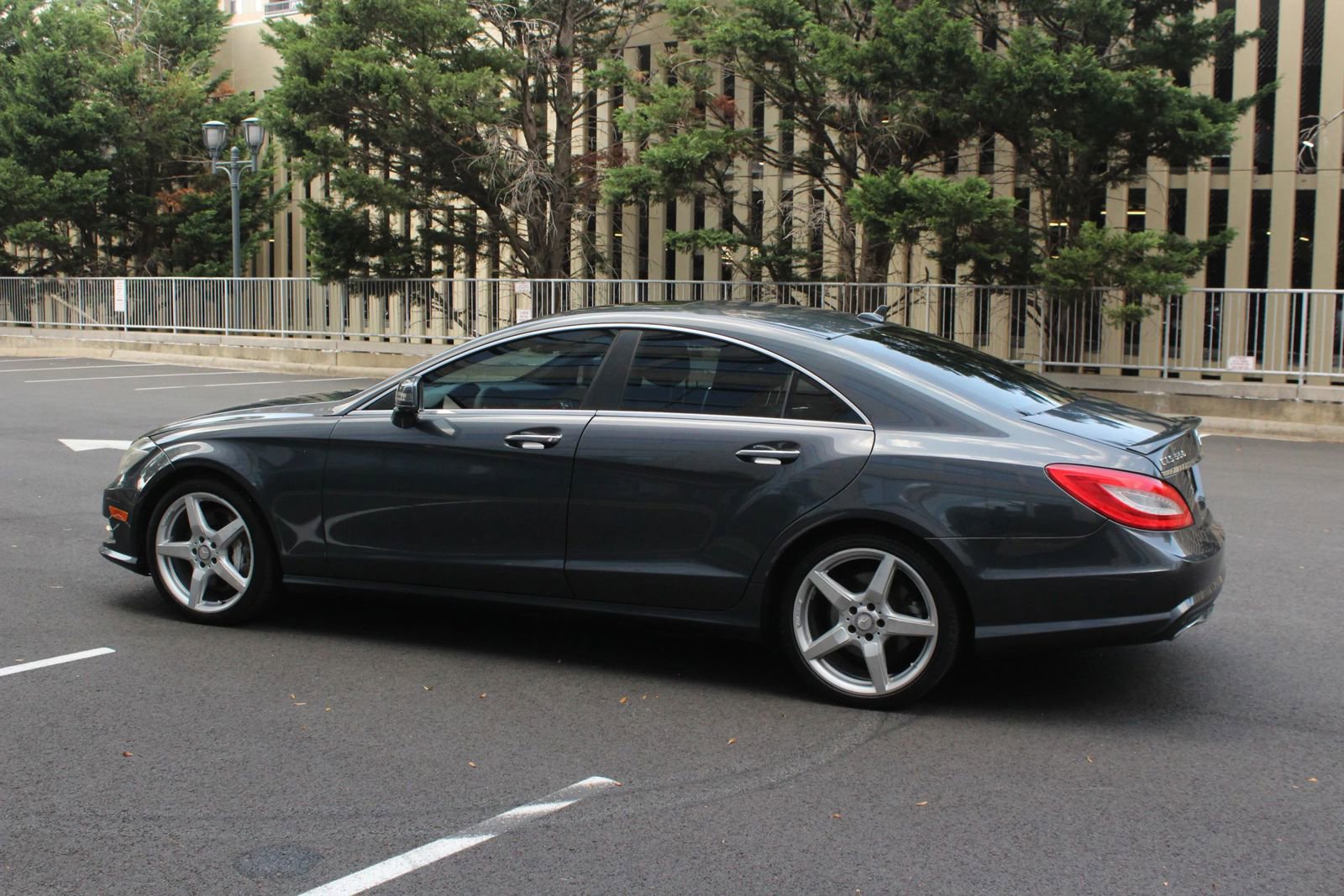 Used 2013 Mercedes-Benz CLS 550 image 9