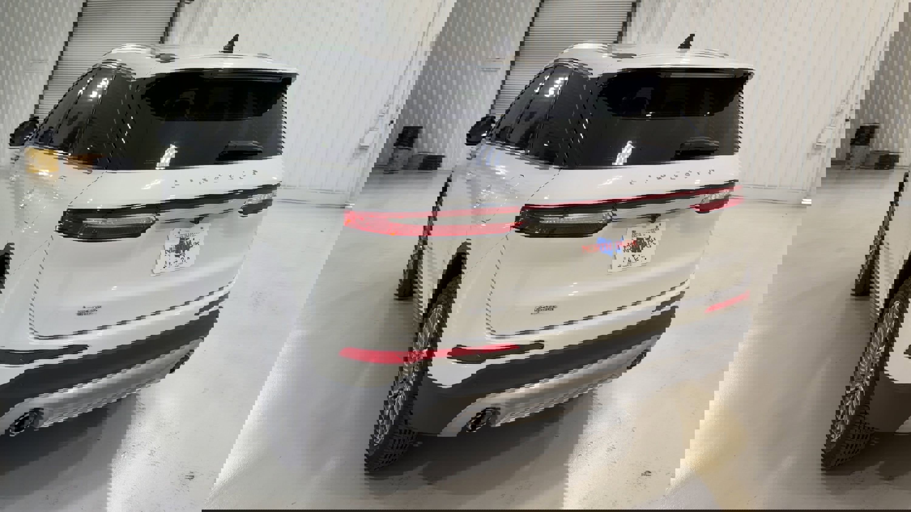 Used 2024 Lincoln Corsair Reserve image 8