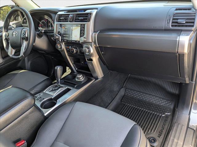 Used 2022 Toyota 4Runner SR5 Premium image 23