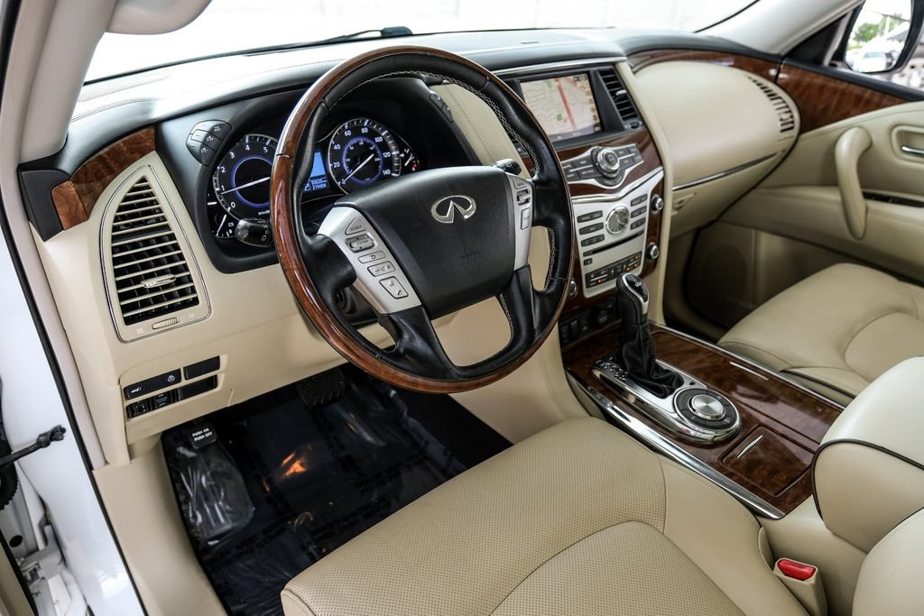Used 2019 INFINITI QX80 Luxe RWD image 2