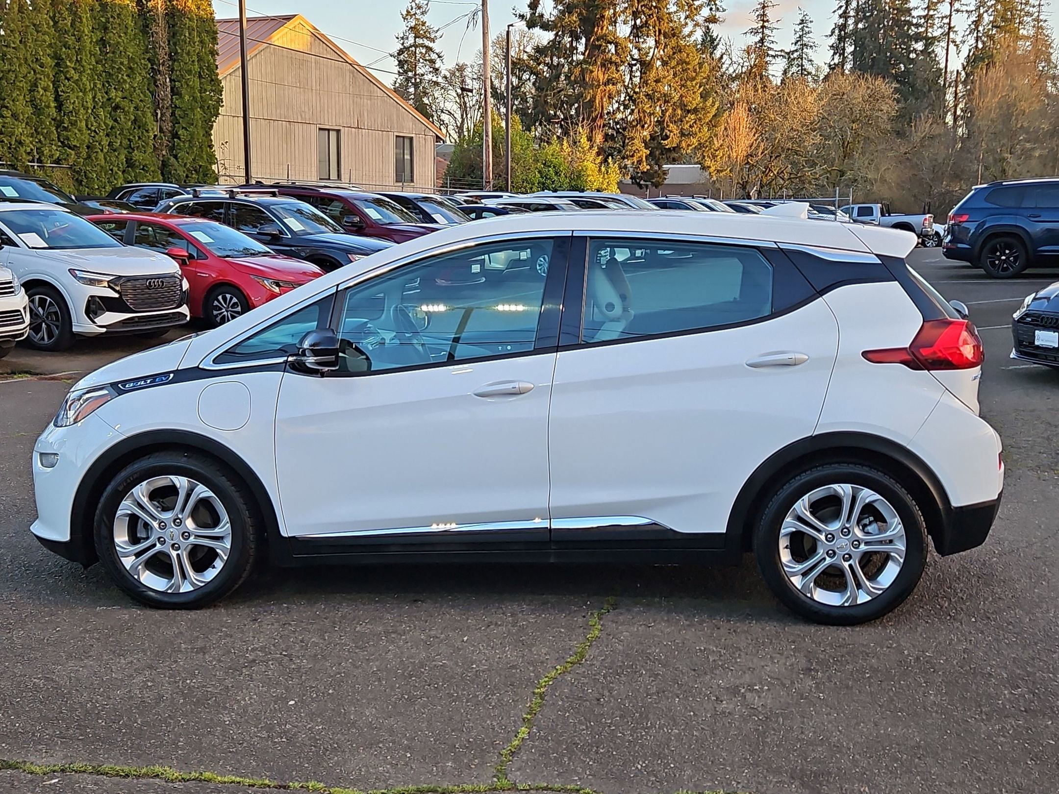 Used 2019 Chevrolet Bolt LT image 8