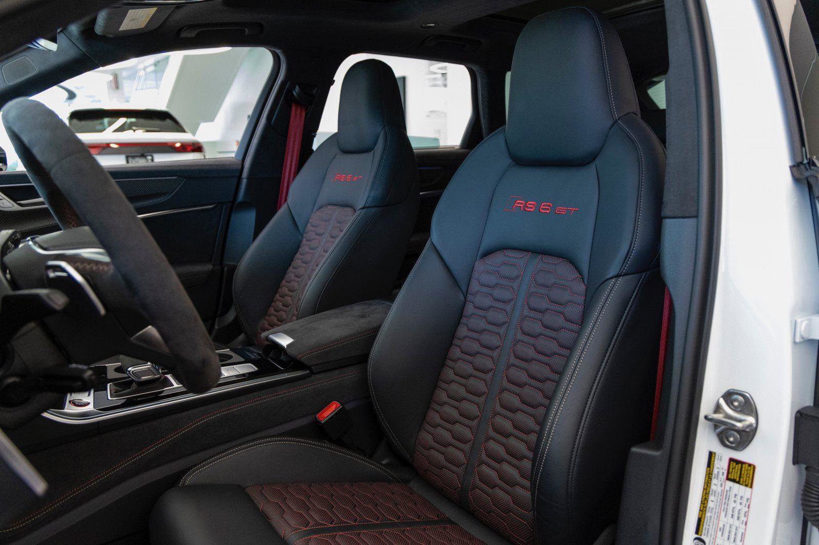 Certified 2025 Audi RS 6 performance image 95