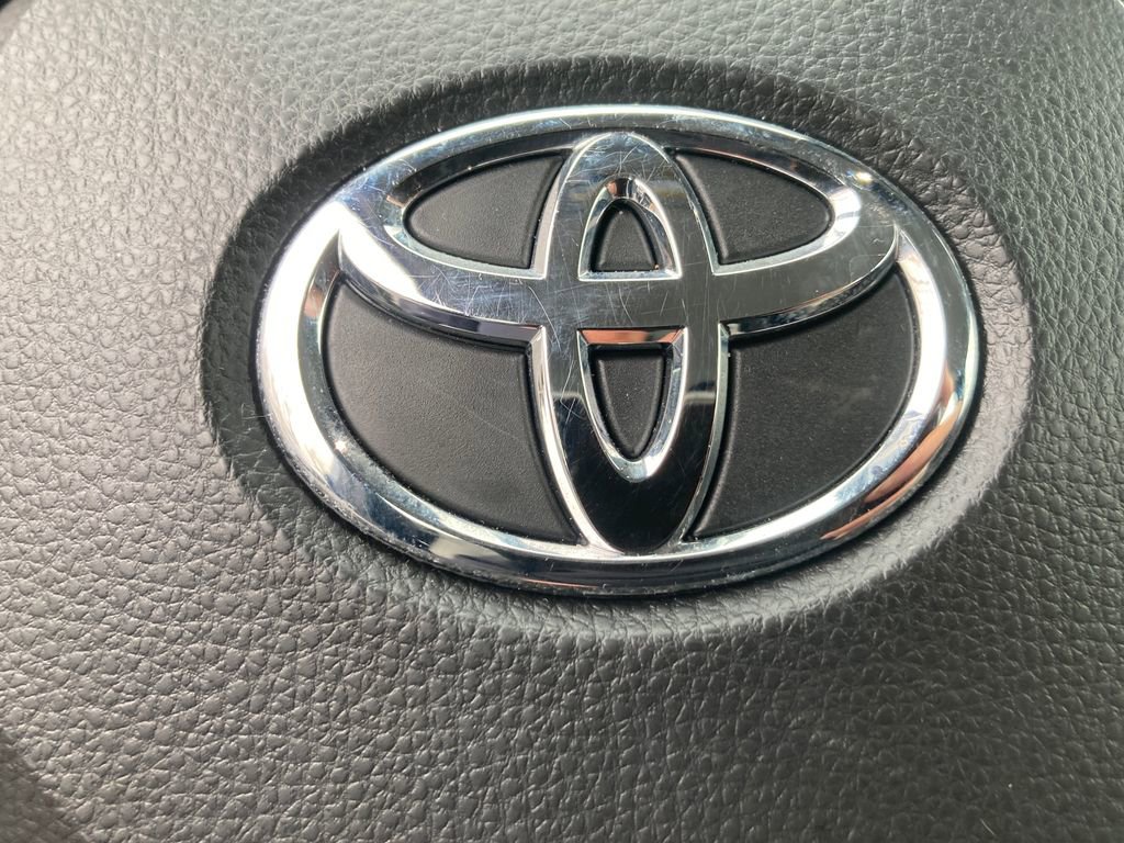 Used 2023 Toyota Corolla Cross L image 26