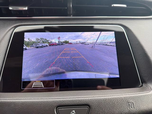 Used 2020 Cadillac XT4 Premium Luxury w/ Cold Weather Package FWD image 23