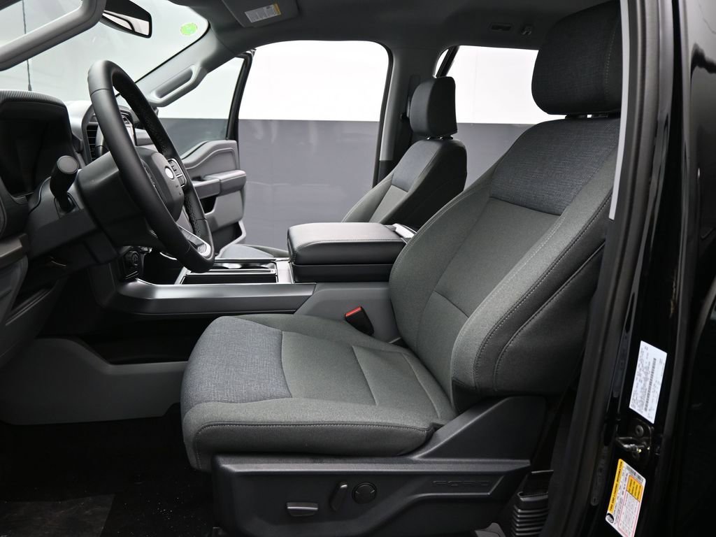 New 2025 Ford F150 XLT w/ Equipment Group 303A High image 9
