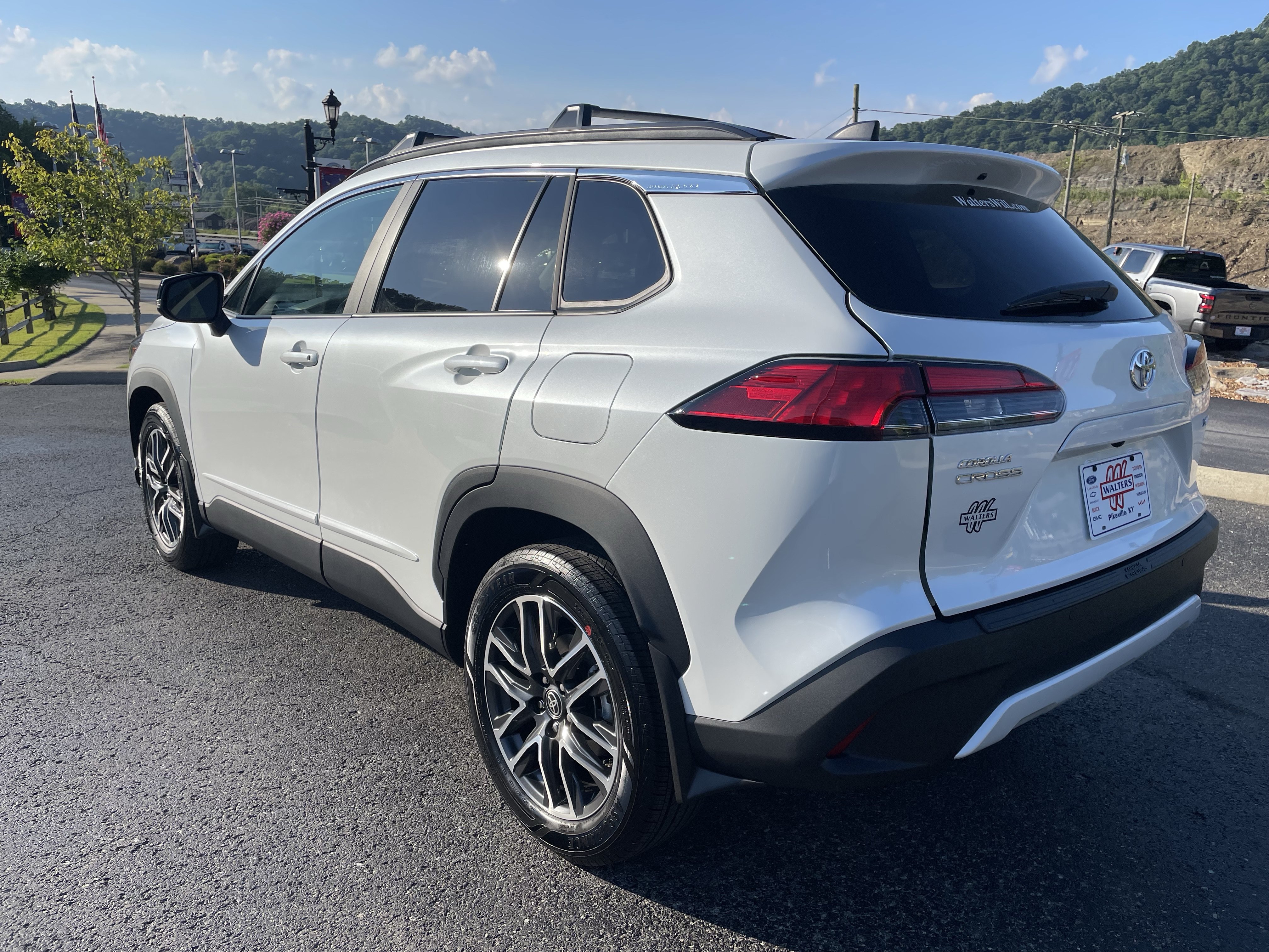 New 2026 Toyota Corolla Cross XLE FWD image 5