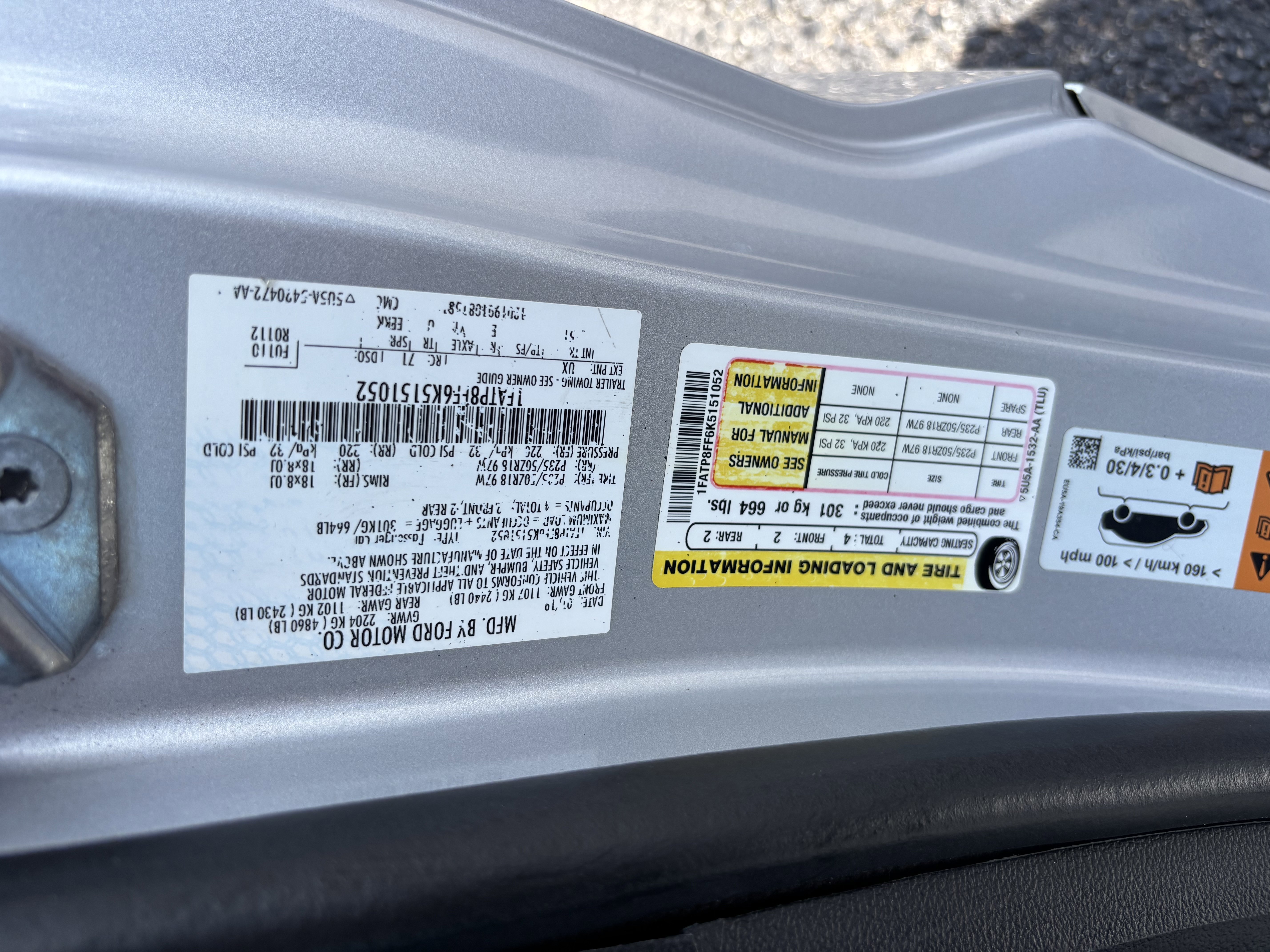 Used 2019 Ford Mustang GT Premium w/ Equipment Group 401A RWD image 28