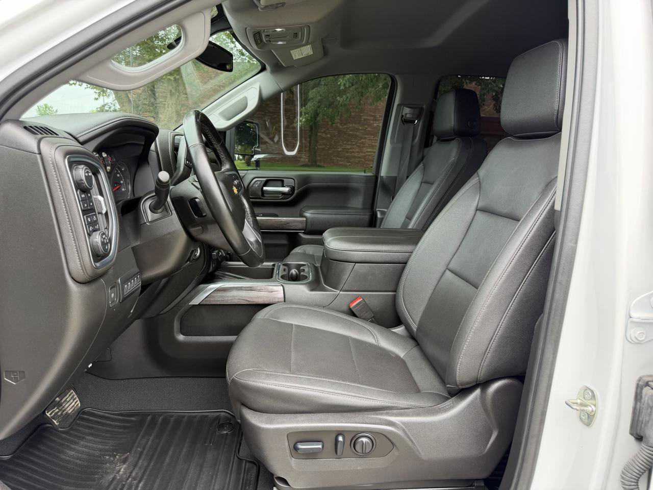 Used 2023 Chevrolet Silverado 2500 LTZ w/ LTZ Plus Package AWD/4WD image 19