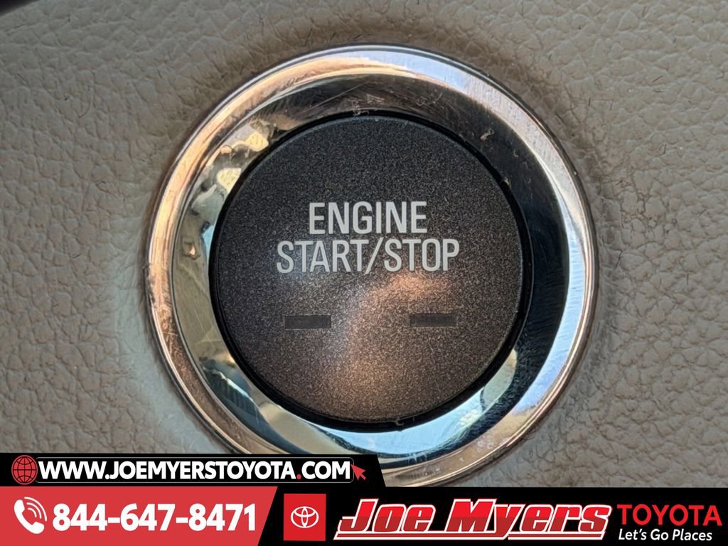 Used 2014 Cadillac SRX Premium image 22