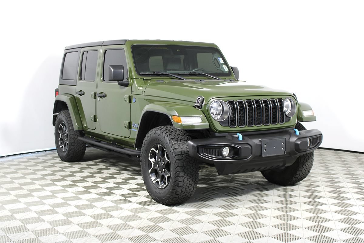 Used 2024 Jeep Wrangler Unlimited AWD/4WD image 22