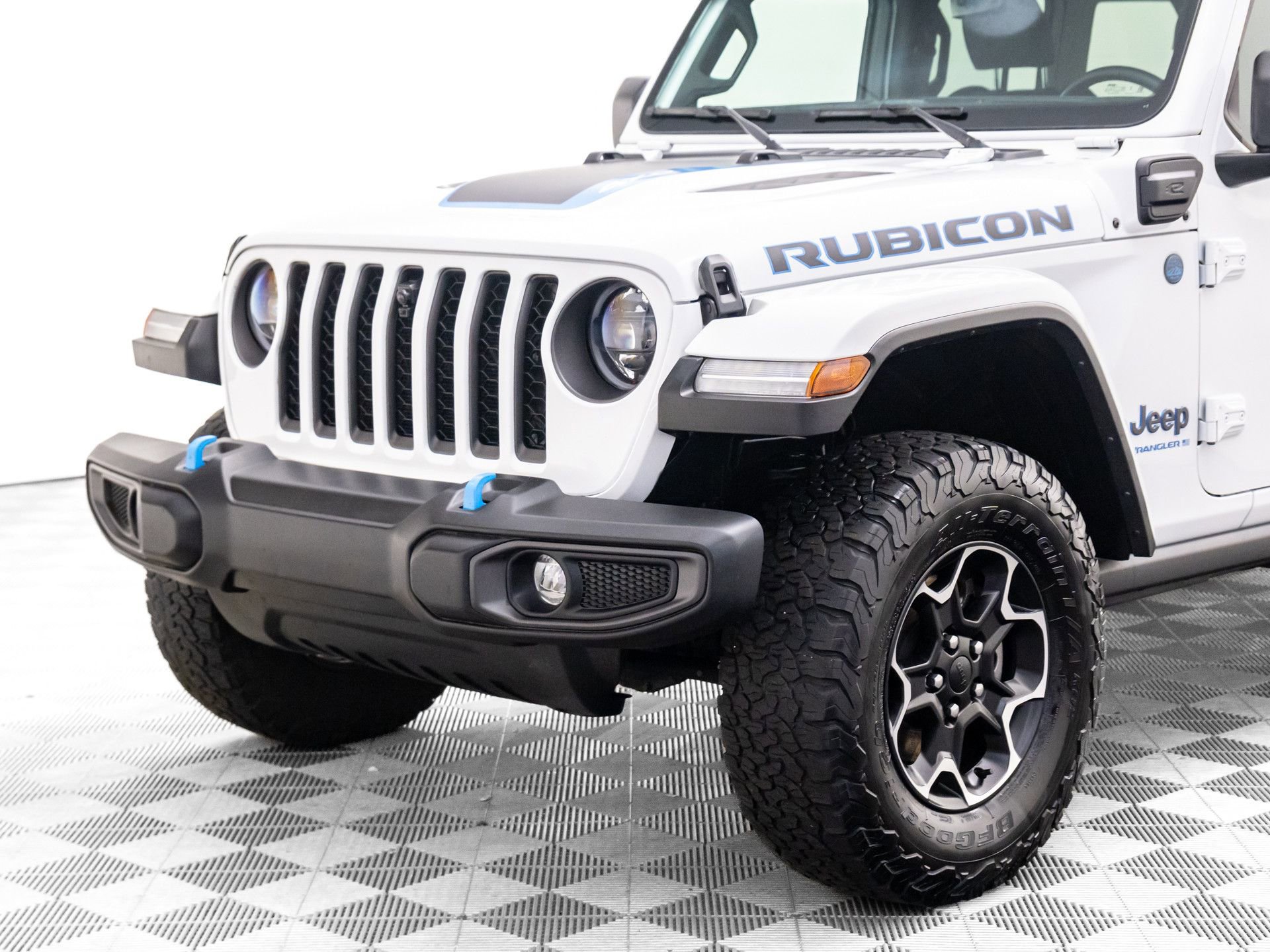Used 2023 Jeep Wrangler Unlimited Rubicon 4xe w/ Cold Weather Group image 35