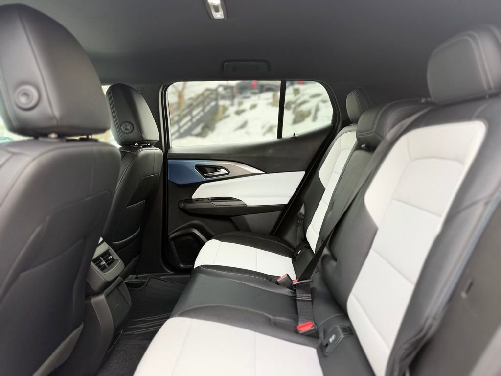 New 2026 Chevrolet Equinox EV LT image 20