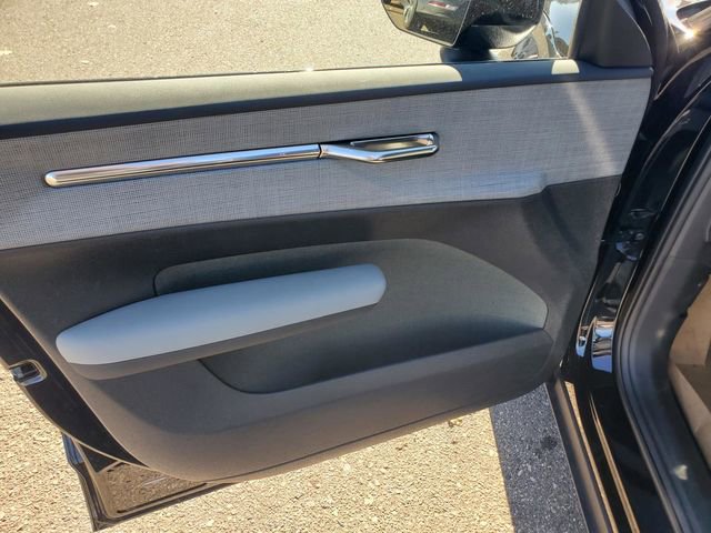 New 2025 Volvo EX30 Plus w/ Protection Package Premier AWD/4WD image 10