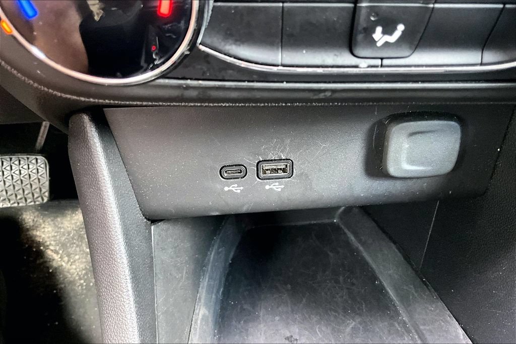 Used 2025 Buick Encore GX Preferred FWD image 16