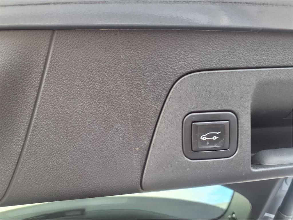 Used 2021 Buick Envision Essence image 23