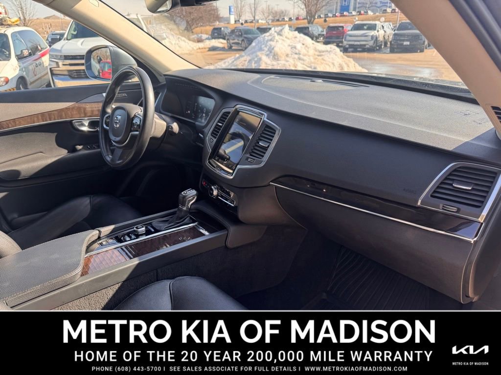 Used 2018 Volvo XC90 T5 Momentum w/ Protection Package Plus image 31