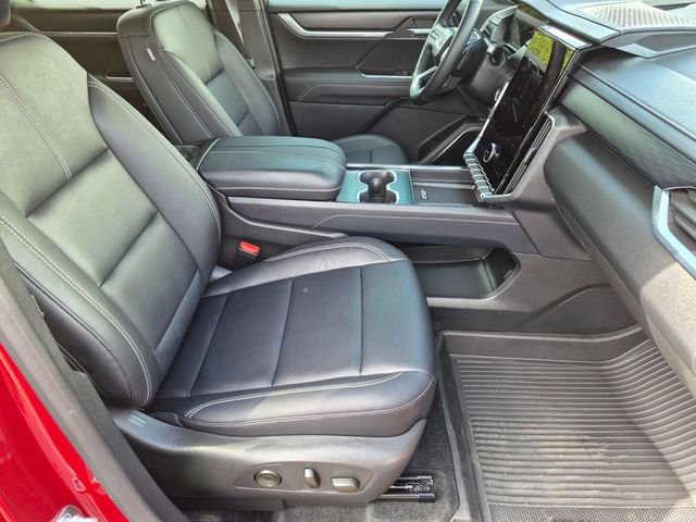 Used 2024 GMC Acadia Elevation FWD image 21