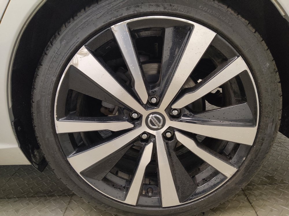 Used 2020 Nissan Altima 2.5 SR w/ Premium Package FWD image 31