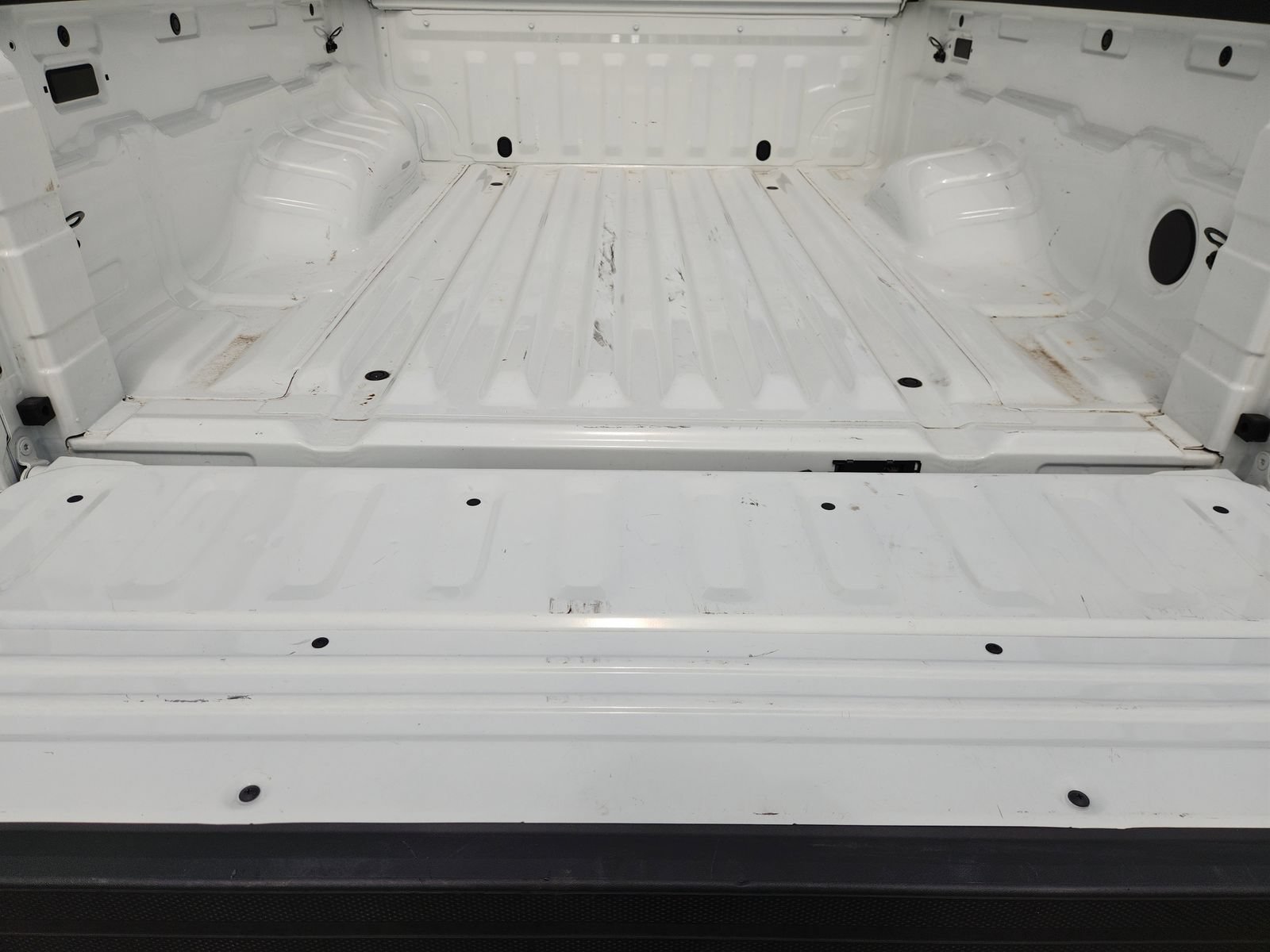 Used 2025 Nissan Frontier SV RWD image 35