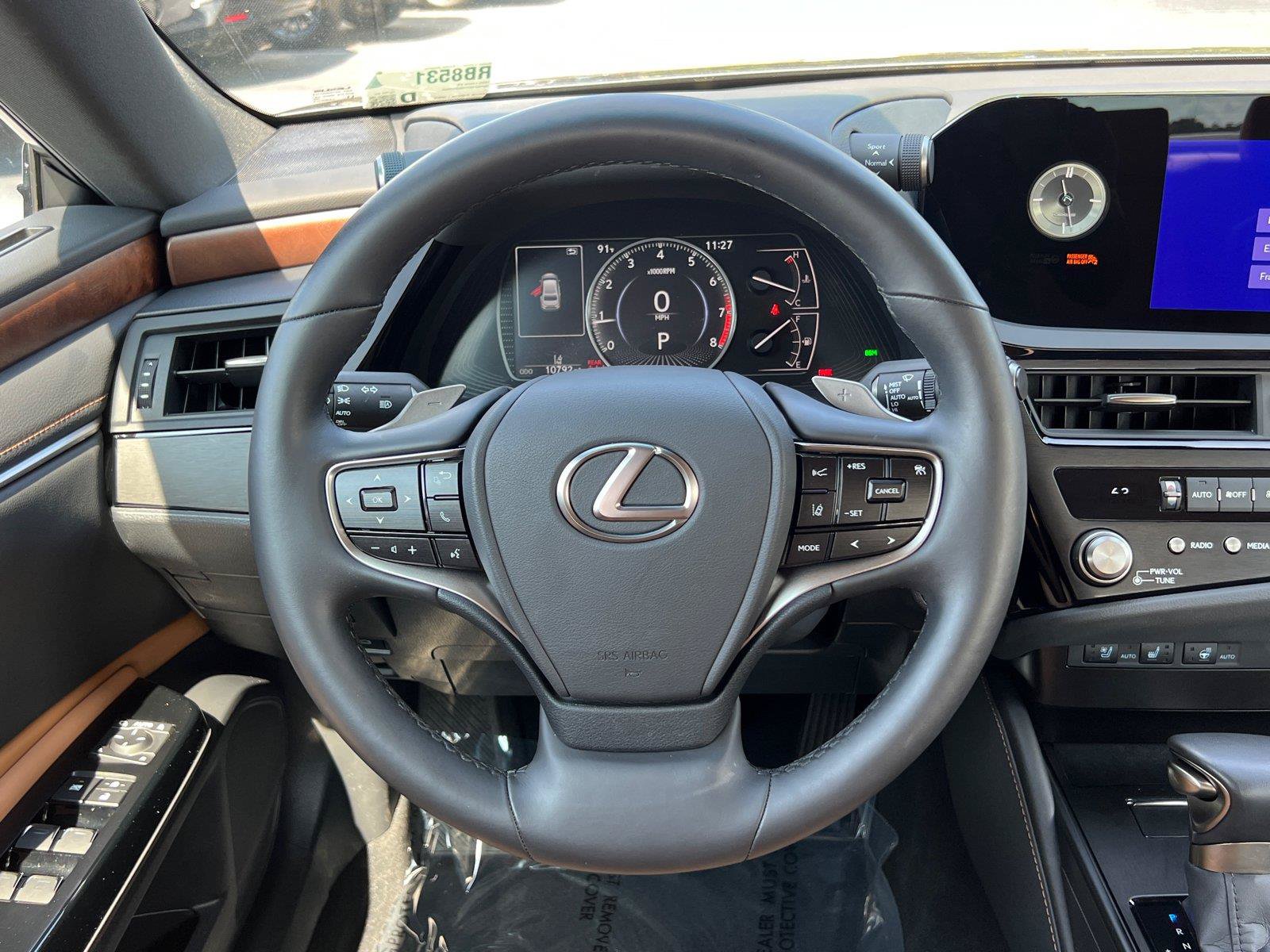 Certified 2025 Lexus ES 350 w/ Premium Package FWD image 24