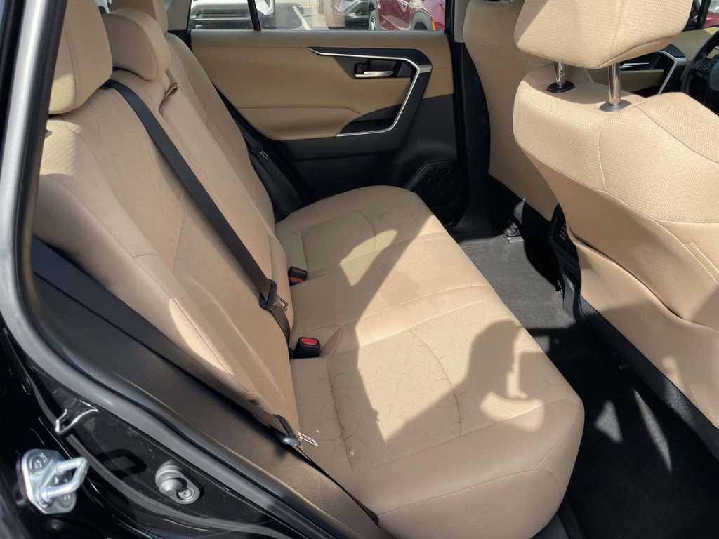 Used 2025 Toyota RAV4 XLE w/ Convenience Package image 46