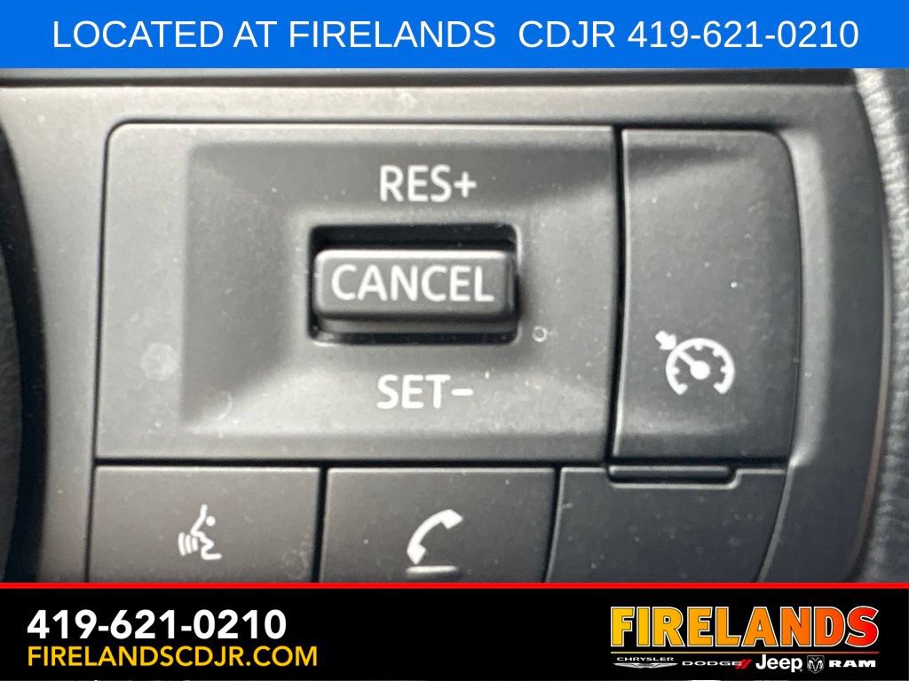 Used 2023 Nissan Rogue S AWD/4WD image 25