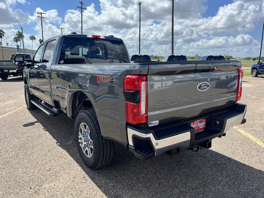 New 2026 Ford F350 4x4 Crew Cab Super Duty image 5