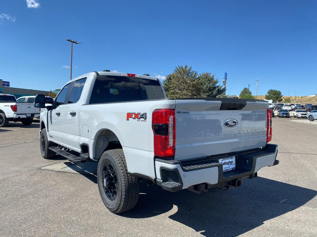 New 2026 Ford F350 4x4 Crew Cab Super Duty image 24