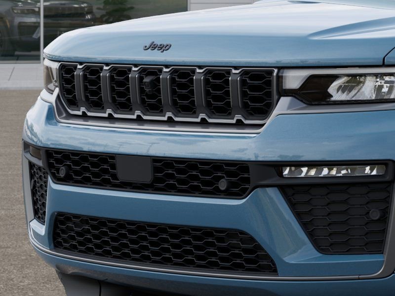 New 2026 Jeep Grand Cherokee L Limited AWD/4WD image 11