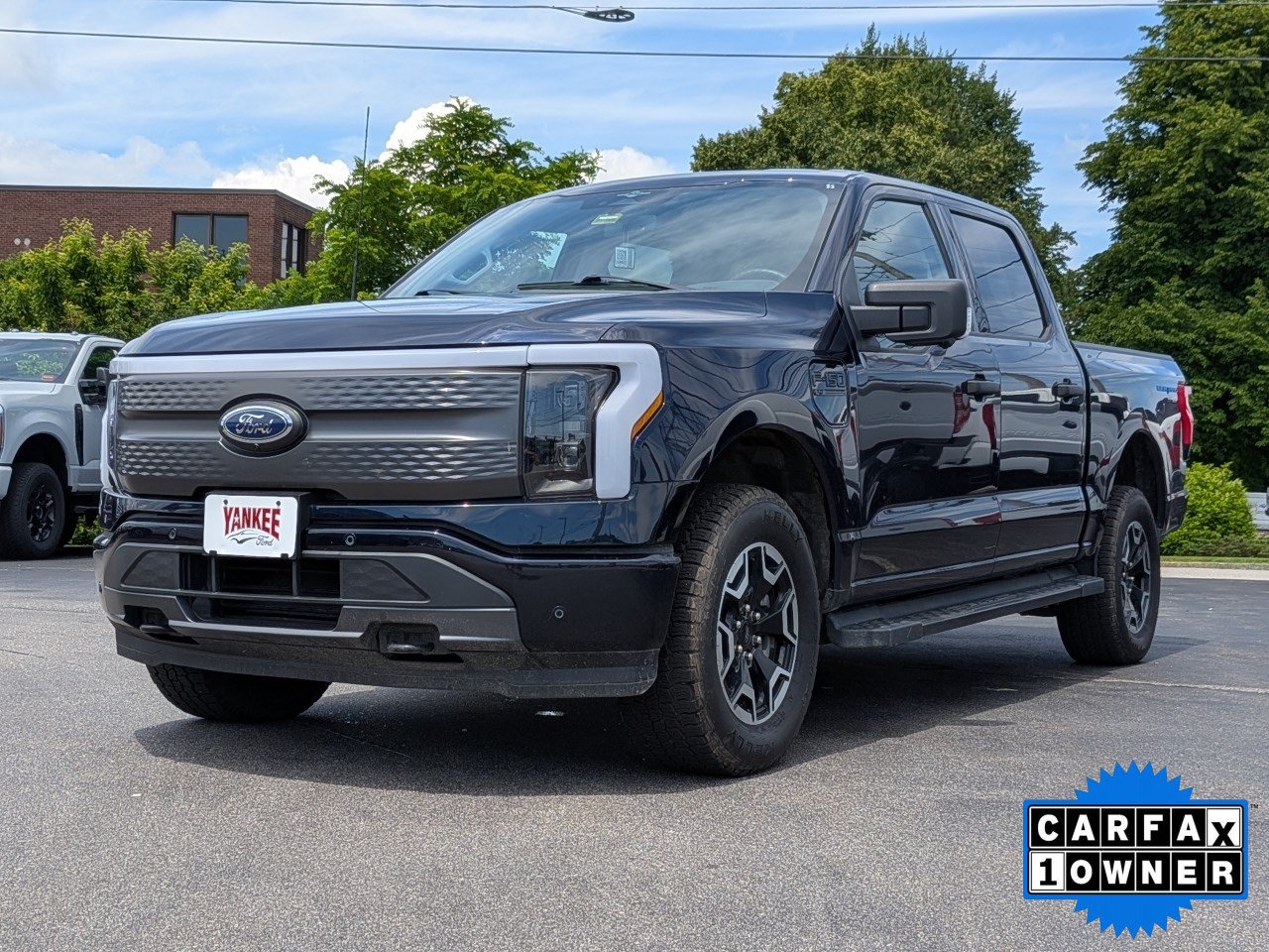 Used 2023 Ford F150 Lightning XLT AWD/4WD image 9