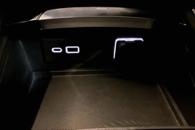 Used 2023 Buick Envision Essence image 16