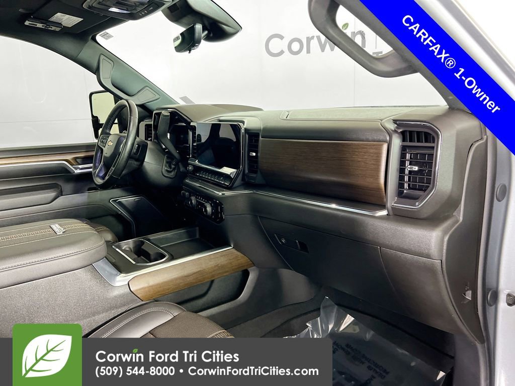 Used 2025 Chevrolet Silverado 3500 High Country w/ Technology Package image 30