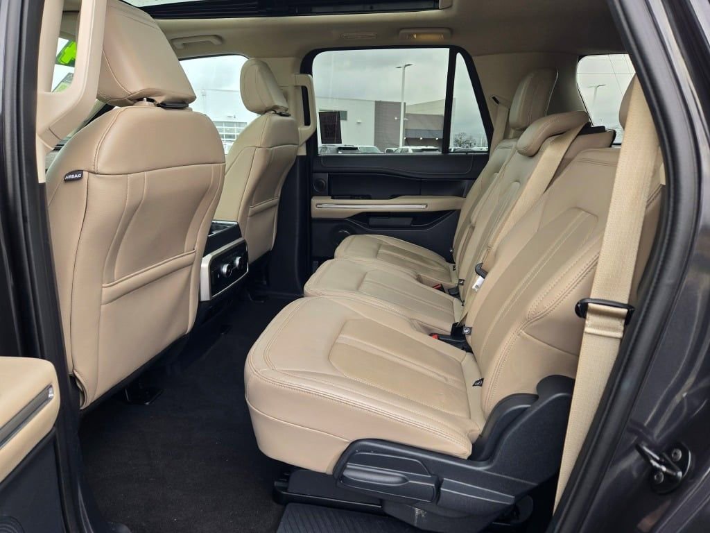 Used 2024 Ford Expedition Max Limited image 20
