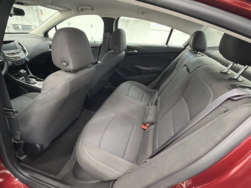Used 2017 Chevrolet Cruze LT w/ Convenience Package FWD image 12