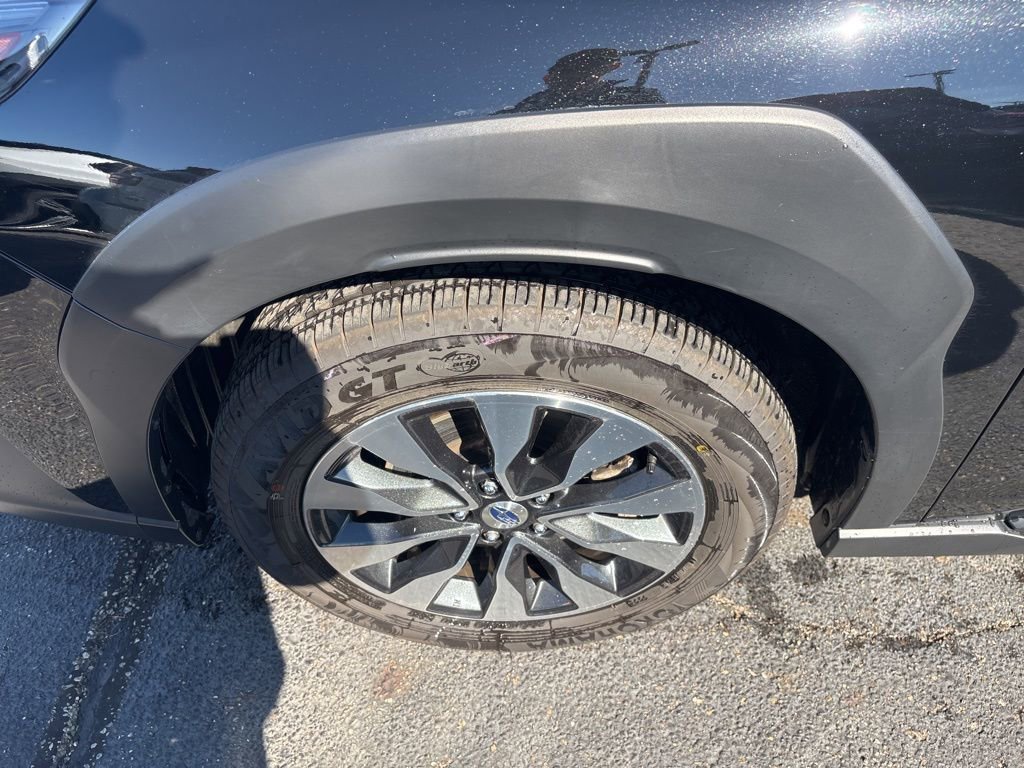 Certified 2023 Subaru Outback Limited AWD/4WD image 7